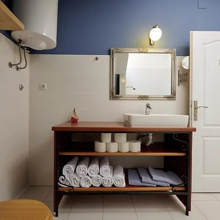 šmuketa In Haus Für 4-5 Personen Trogir