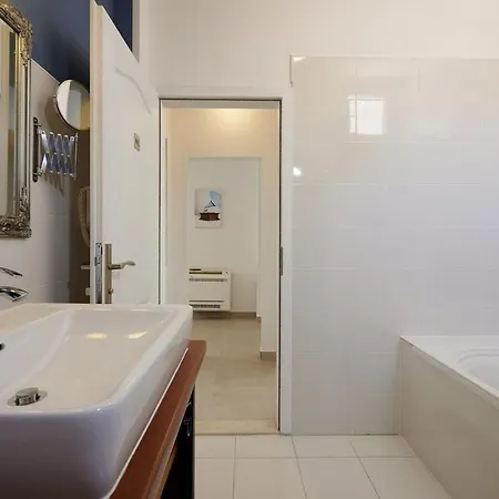 šmuketa In Haus Für 4-5 Personen * Trogir