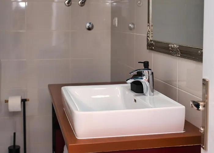 Smuketa In Haus Fuer 4-5 Personen Tatil Evi Trogir